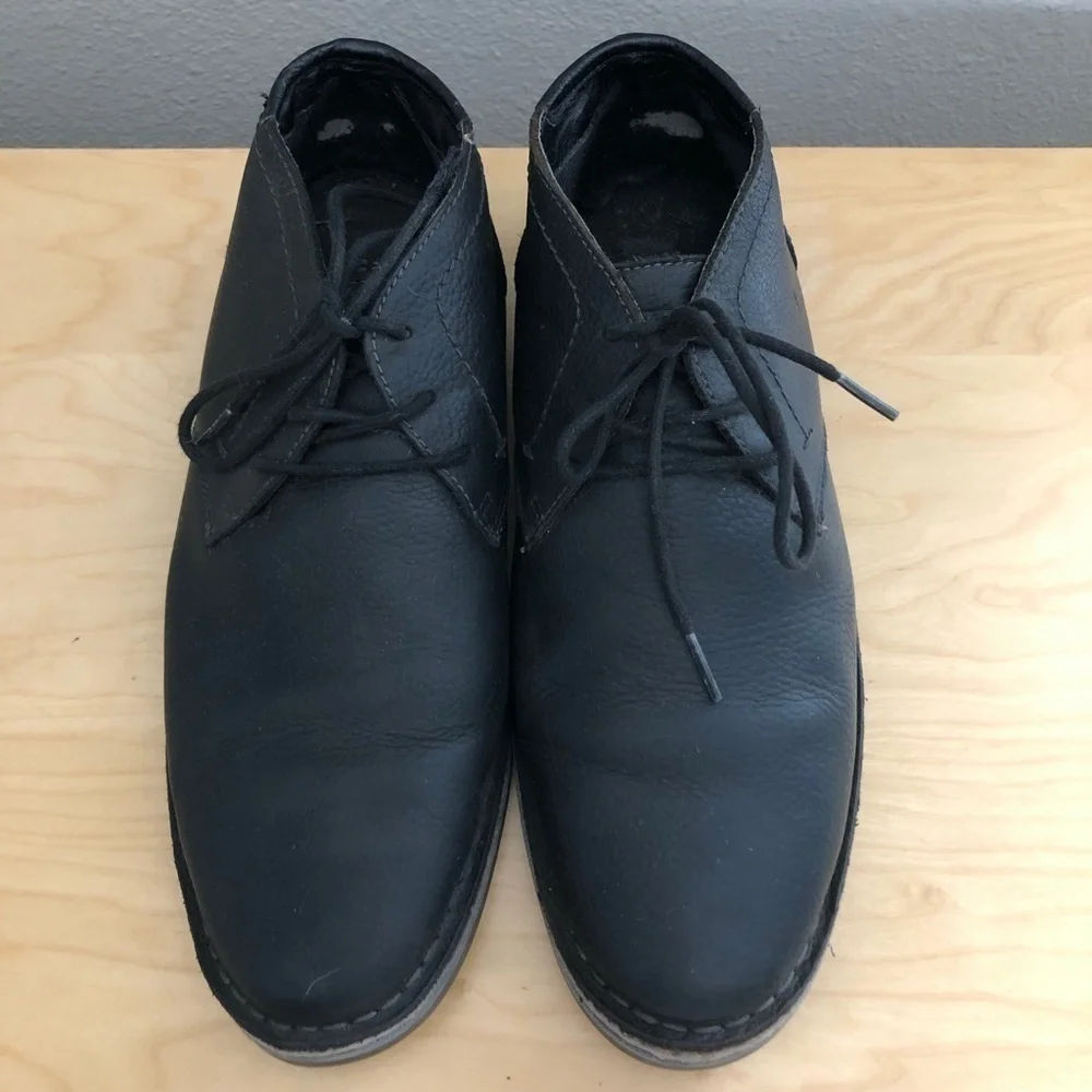 KENNETH COLE Desert Sun Leather Chukka Boots Men's size 10.5 Black Comfort